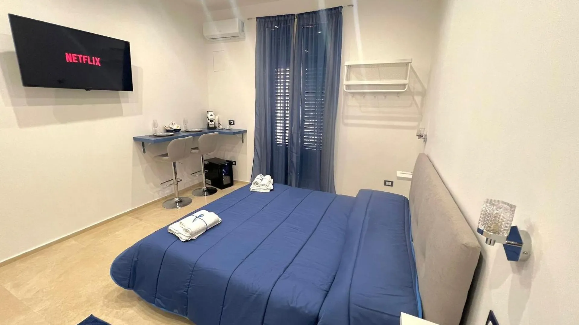 Broken Column Luxury Suite Palermo Italy